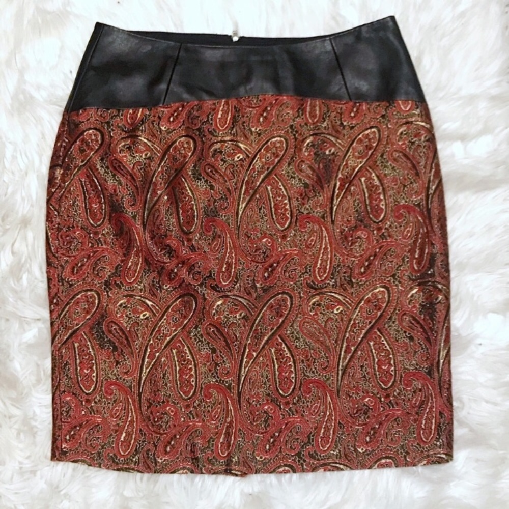 🍄3/$20 Sz10 The Limited Red Gold Paisley Faux Leather Skirt - Picture 2 of 7